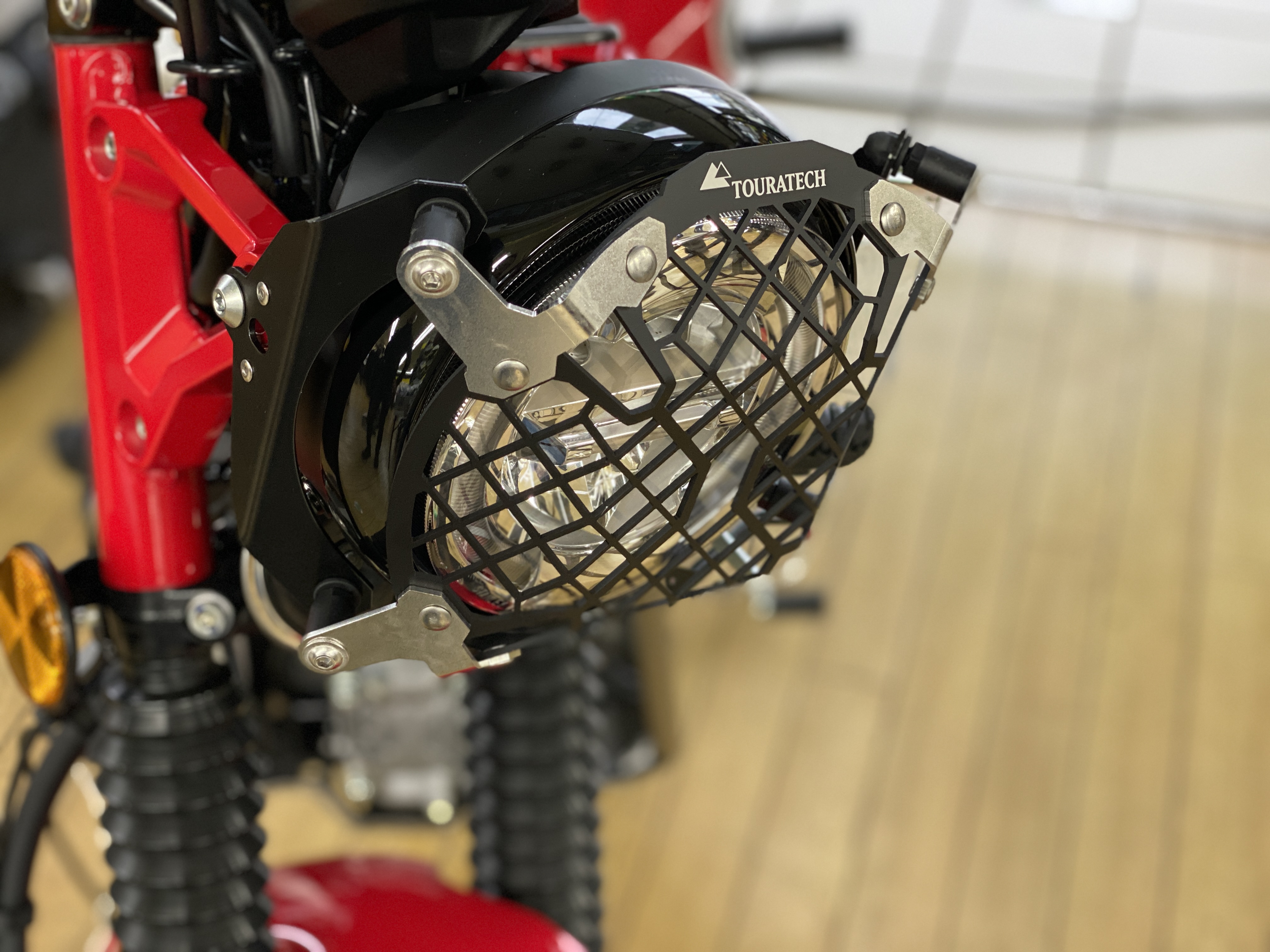 ヘッドライトプロテクタークイックリリース付き ステンレスブラック