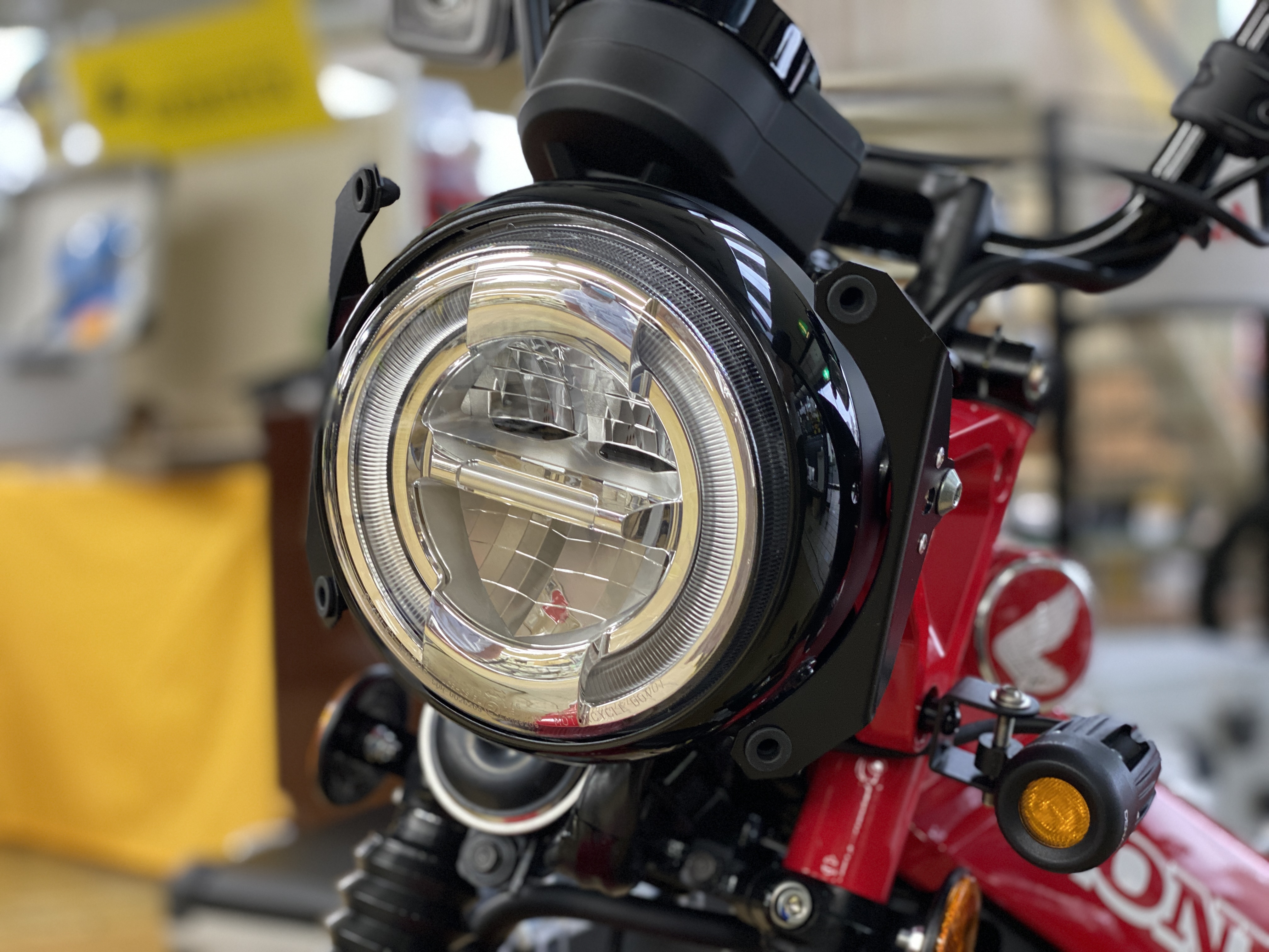 ヘッドライトプロテクタークイックリリース付き ステンレスブラック